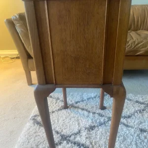 Antique sewing chest - Image 3