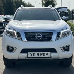Nissan Navara Double Cab Pick Up Tekna 2.3dCi 190 4WD Diesel - Image 3