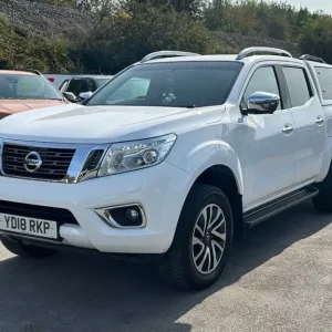 Nissan Navara Double Cab Pick Up Tekna 2.3dCi 190 4WD Diesel - Image 4