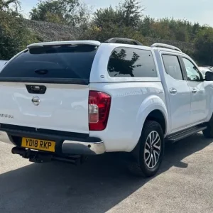 Nissan Navara Double Cab Pick Up Tekna 2.3dCi 190 4WD Diesel - Image 8