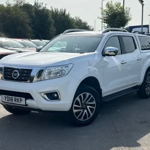 Nissan Navara Double Cab Pick Up Tekna 2.3dCi 190 4WD Diesel - Image 1