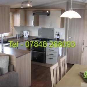 Two Bedroom Front Row Caravan (Sleeps 6) Veranda & Parking for Hire DEVON CLIFFS EXMOUTH DEVON - Image 6