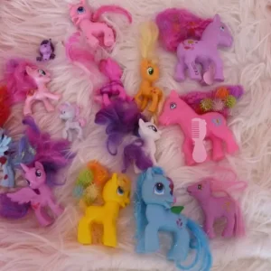 MY LITTLE PONY toys - Image 2