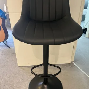 Black Breakfast Bar and Comfortable Stools - Image 4