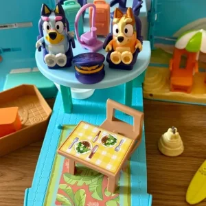 Bluey Plane and Car Set - Image 4