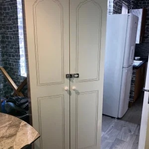 Wardrobe in white can deliver for a small charg - Image 4