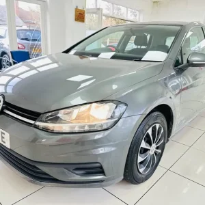 2017 Volkswagen Golf 1.6 TDI BlueMotion Tech S Euro 6 (s/s) 5dr HATCHBACK Diesel Manual - Image 5