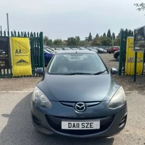 2011 Mazda Mazda2 1.3 Tamura Euro 5 5dr HATCHBACK Petrol Manual - Image 3