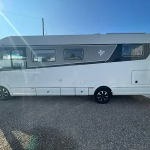 Niesmann and bischoff Arto 79F 4 berth 4 Belt End Bedroom Motorhome garage - Image 7