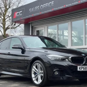 2018 BMW 3 Series 3.0 M Sport GT 5dr Diesel Auto xDrive Euro 6 (s/s) (313 ps) Hatchback Diesel Au... - Image 6