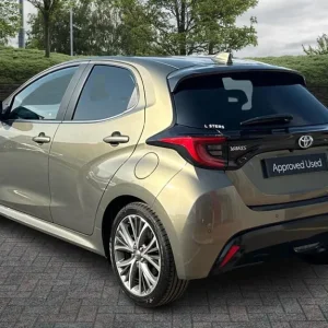 2023 Toyota Yaris 1.5 Hybrid Excel 5-door hatchback - Image 4