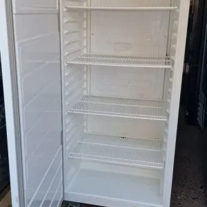 Electrolux Commercial Upright Chiller 400L Fully Working - Image 2