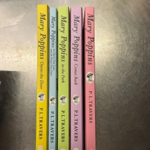 Mary Poppins 5-Book Set – P.L. Travers – HarperCollins Editions - Image 2