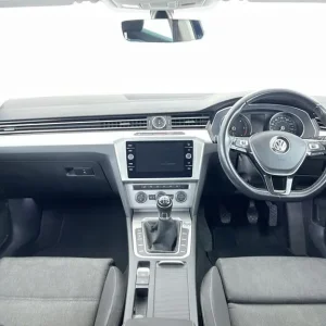 2019 Volkswagen Passat 2.0 TDI SE Business Estate 5dr Diesel Manual Euro 6 (s/s) (150 ps) Estate ... - Image 8