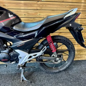 Honda CB125f CBF125 / 2020 model / just 7.6k miles - Image 2