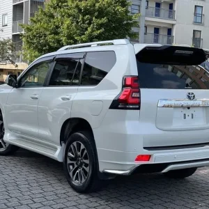 2023 Toyota Land Cruiser Prado 2.7L 7-seater SUV - Image 5