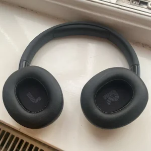 JBL HEADPHONES - Image 2