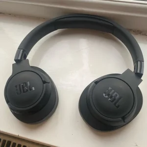 JBL HEADPHONES