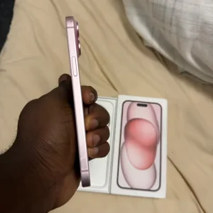 iPhone 15 Plus - 128GB - Pink - Image 3