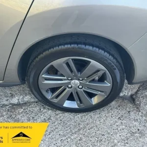 2015 Peugeot 3008 1.6 HDi Allure 5dr HATCHBACK Diesel Manual - Image 8