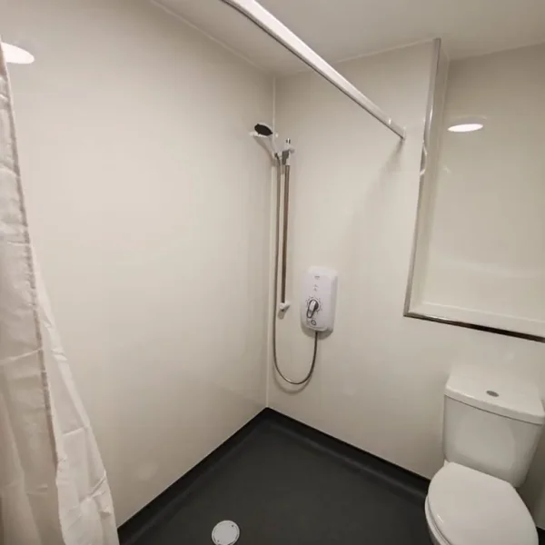 Wet Wall High white gloss