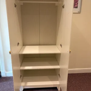 Child's Wardrobe - Image 3