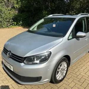 2012 Volkswagen Touran 2.0 TDI SE 5dr DSG Diesel MPV - Image 3
