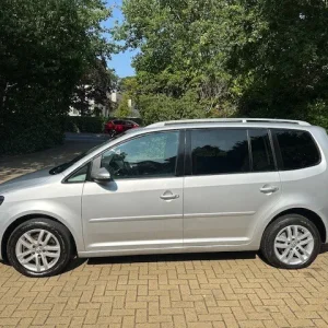 2012 Volkswagen Touran 2.0 TDI SE 5dr DSG Diesel MPV - Image 4