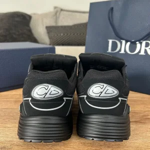Dior b30 triple blacks - Image 4