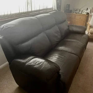 3 seater brown leather sofa with double recliner - Image 2