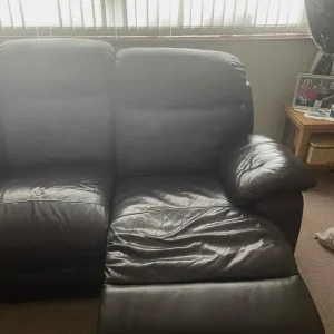 3 seater brown leather sofa with double recliner - Image 5