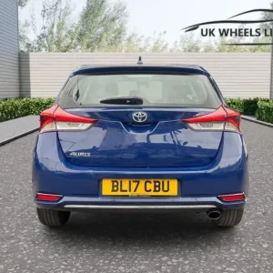 2017 Toyota Auris 1.2 VVT-i Icon CVT Euro 6 (s/s) 5-door hatchback with Safety Sense - Image 4