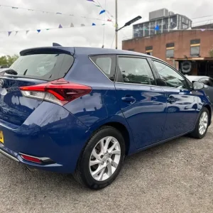 2017 Toyota Auris 1.2 VVT-i Icon CVT Euro 6 (s/s) 5-door hatchback with Safety Sense - Image 7