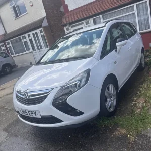 7 seater car (ULEZ compliant)