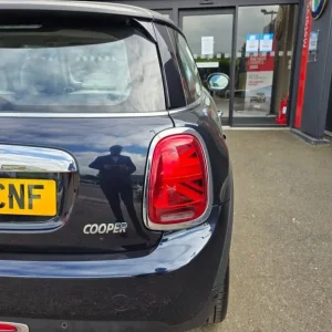 2020 MINI Hatch 1.5 Cooper Exclusive II 3dr Hatchback Petrol Manual - Image 8