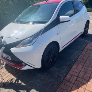 Toyota Aygo 2017 manual hatchback 5-door - Image 5