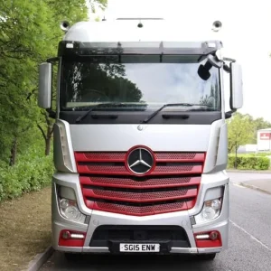 Mercedes Actros 2548 Streamspace 6x2 Rear Lift Tractor (2015) - Image 8