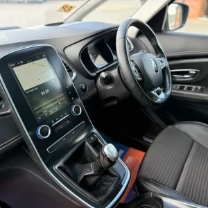 2017 Renault Grand Scenic 1.6 dCi Dynamique S Nav MPV - Image 8