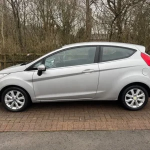 2010 Ford Fiesta 1.4 Zetec Hatchback 3dr Petrol Automatic (154 g/km, 94 bhp) Hatchback Petrol Aut... - Image 2