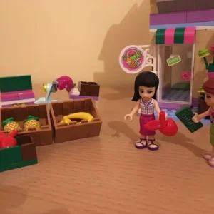 Lego Friends Heartlake Food Market - Image 4