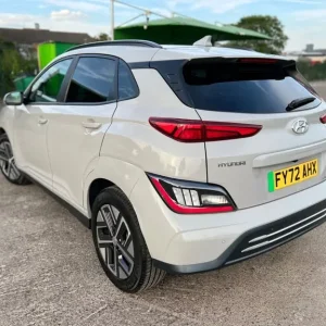 2023 Hyundai KONA Electric 5-door SUV with all the smart features - Image 7