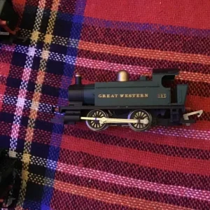 OO gauge 4 wheel train