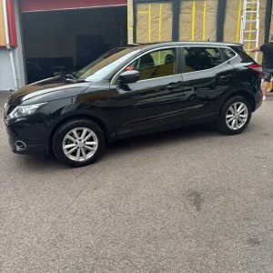 2017 Nissan Qashqai DCI ACENTA SMART VISION Hatchback Diesel Manual - Image 3