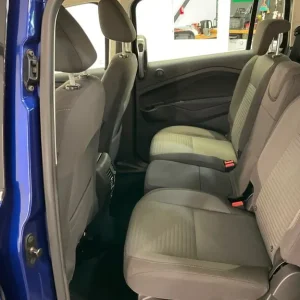 2017 Ford Grand C-Max 2.0 TDCi Diesel MPV 5-door Manual - Image 8