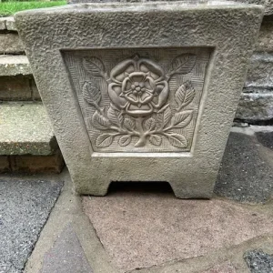 Grand Vintage Cotstone A1 Planter - Image 2