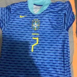 Brazil Vini JR football top - Image 2