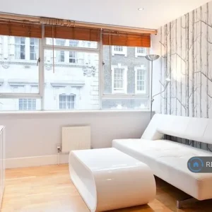 1 bedroom flat in Malmesbury, Wiltshire - Image 2