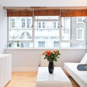 1 bedroom flat in Malmesbury, Wiltshire - Image 5