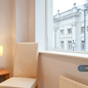 1 bedroom flat in Malmesbury, Wiltshire - Image 6