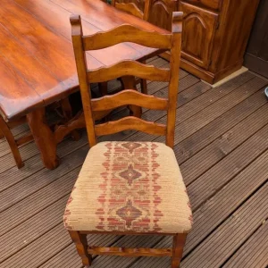 Dining Room Set including Table and Dresser/Sideboard - Image 6